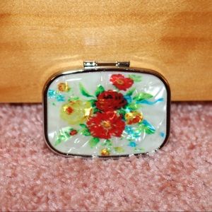 Pill / Trinket Case